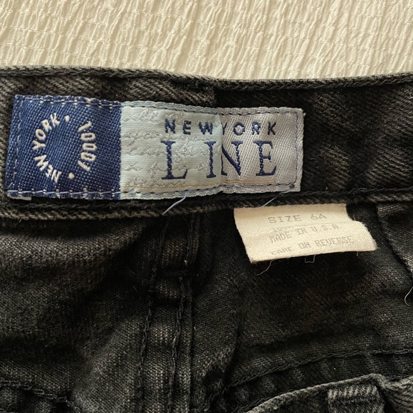 black high waisted mom jeans - Picture 3 of 3